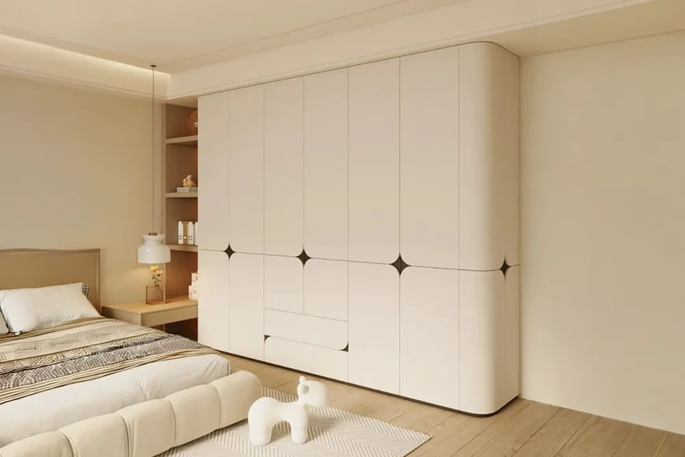 Customized Wardrobe by Helar